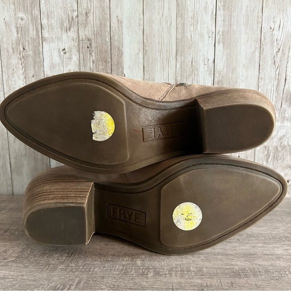 Frye Women's Tan Leather Ankle Boots Size 9 - Picture 6 of 6